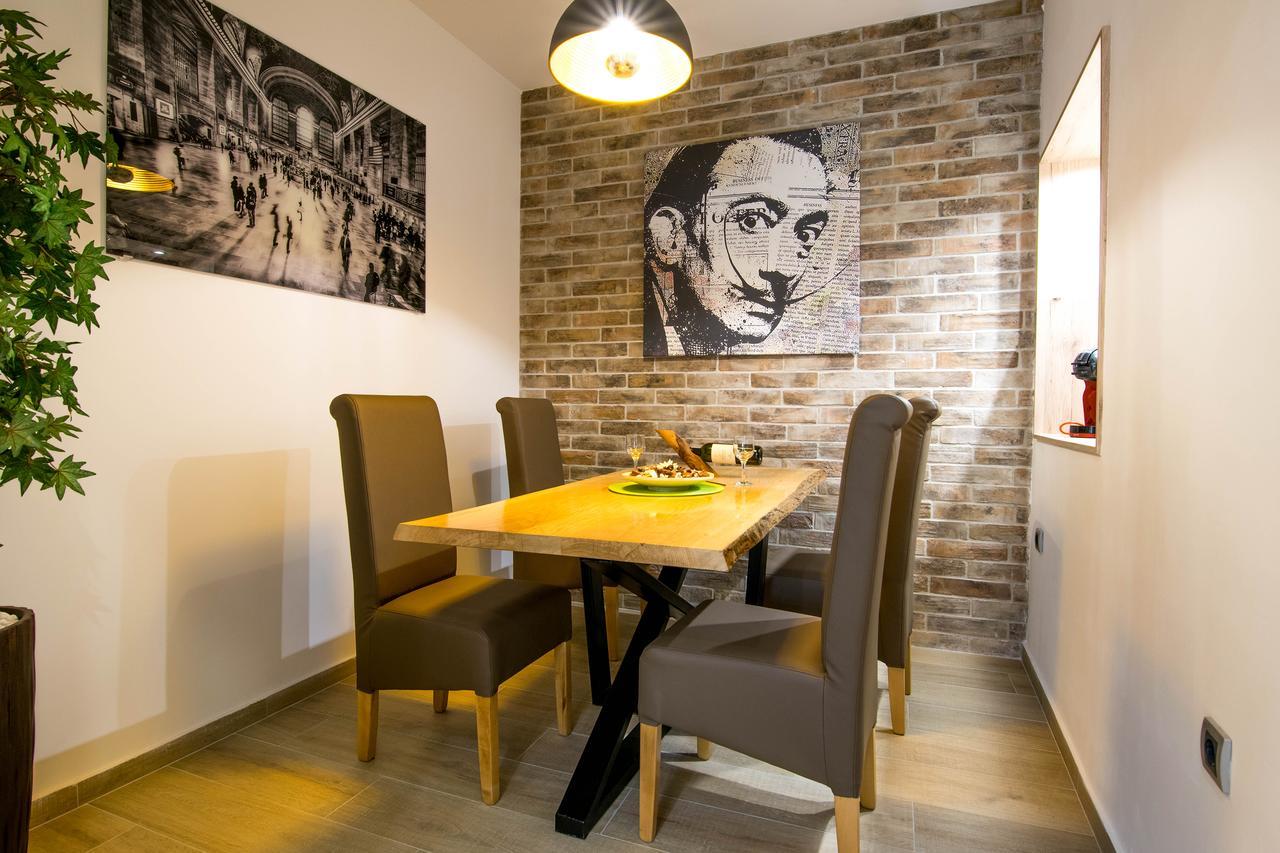 Cosmopolitan Apartment Белград Экстерьер фото